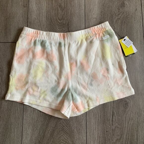 Volcom lil fleece shorts perfect for summer - Picture 1 of 3